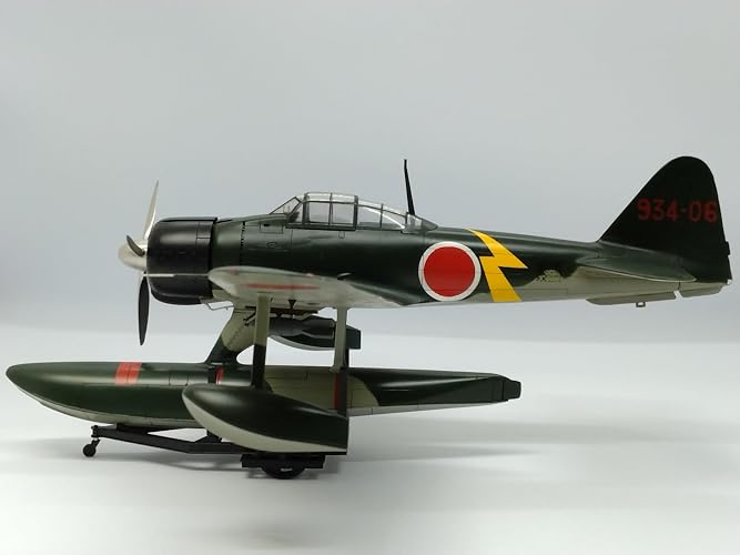 Amazon | ハセガワ 1/48 中島 A6M2-N 二式水上戦闘機 #JT69